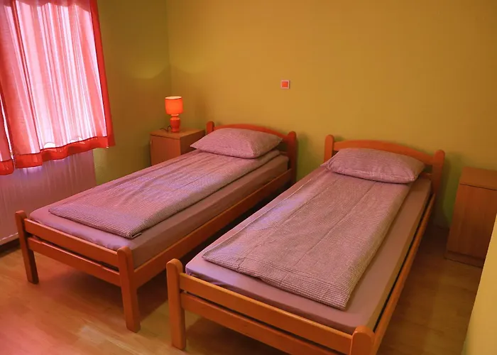 Apartments Crvena Jabuka