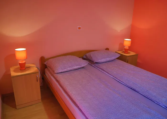 Apartments Crvena Jabuka