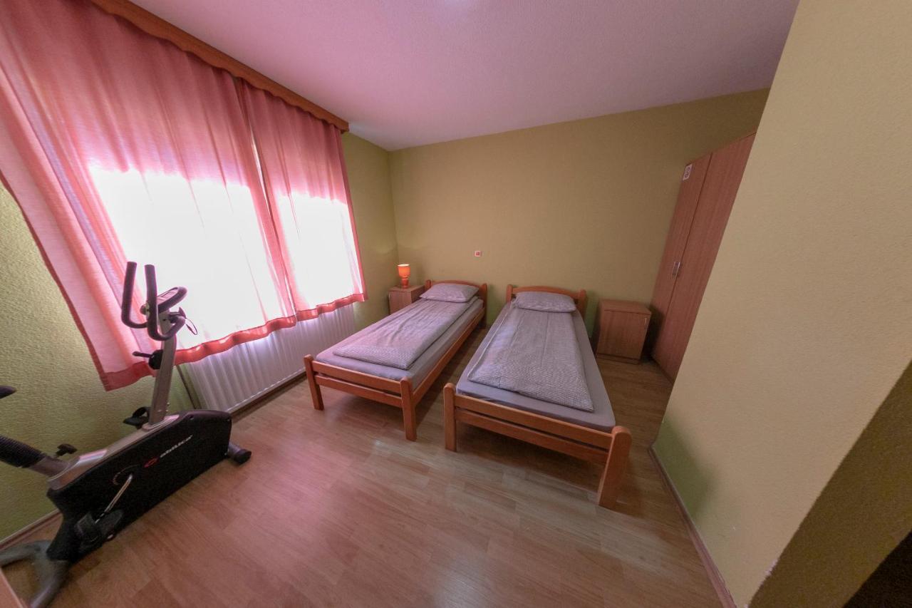 Crvena Jabuka Apartment Kljuc