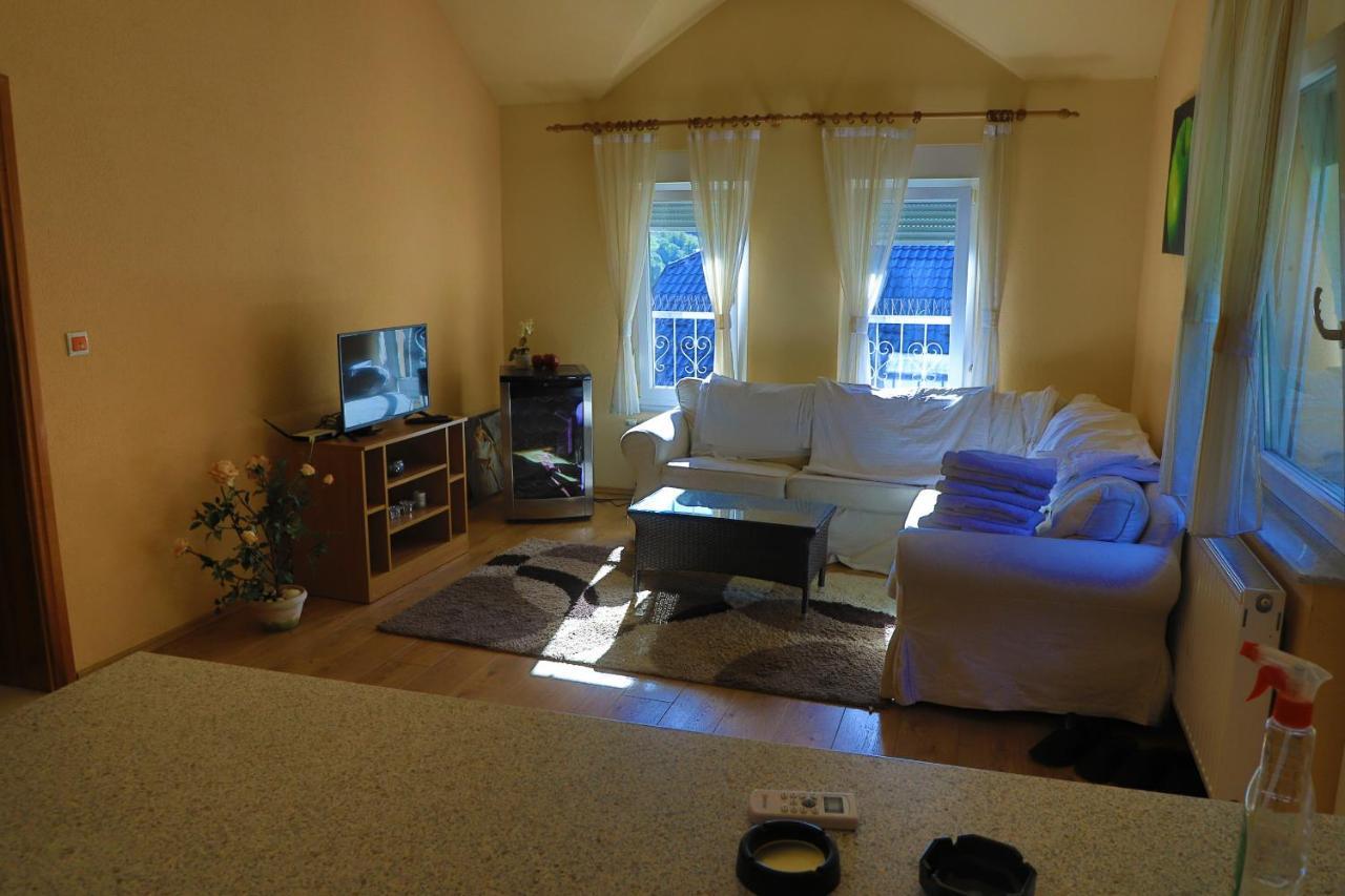 Crvena Jabuka Apartment Kljuc