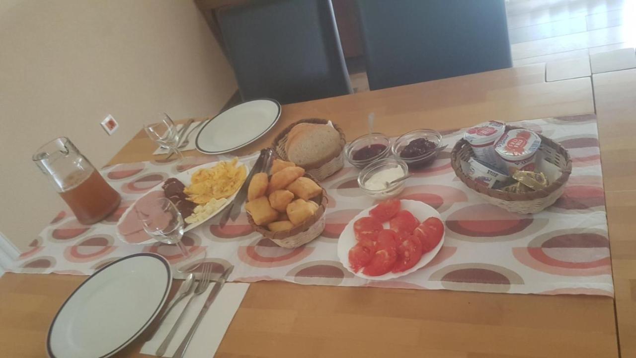 Apartment Crvena Jabuka