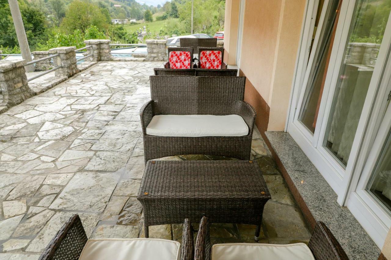 Crvena Jabuka Apartment
