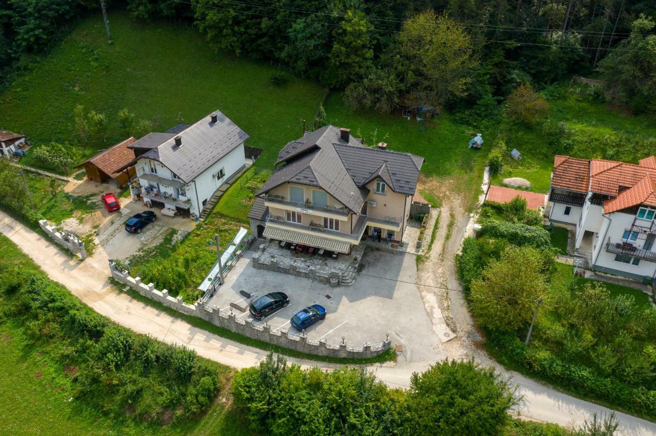 Crvena Jabuka Apartment Kljuc