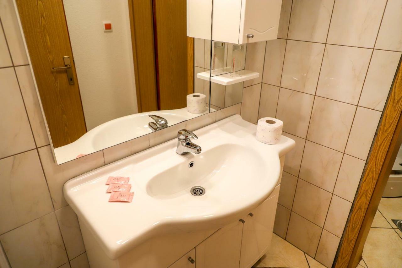 Apartment Crvena Jabuka *