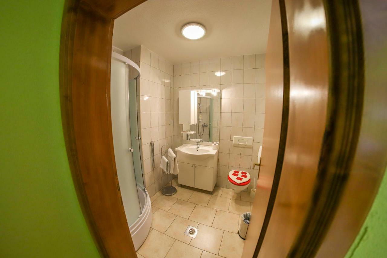 Crvena Jabuka Apartment Kljuc