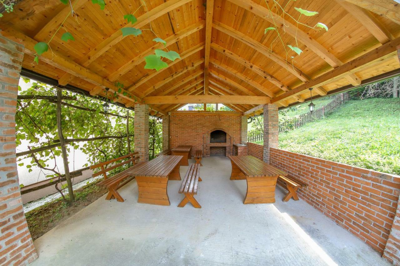 Crvena Jabuka Apartment