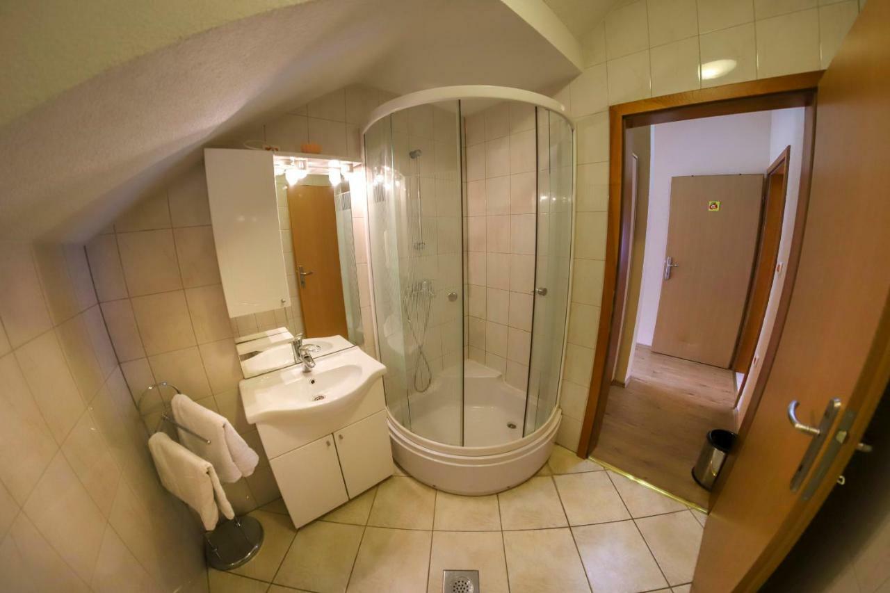 Crvena Jabuka Apartment Kljuc
